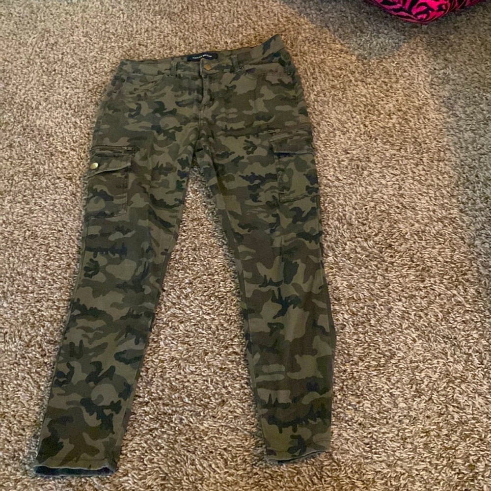 Cameo jeans with pockets